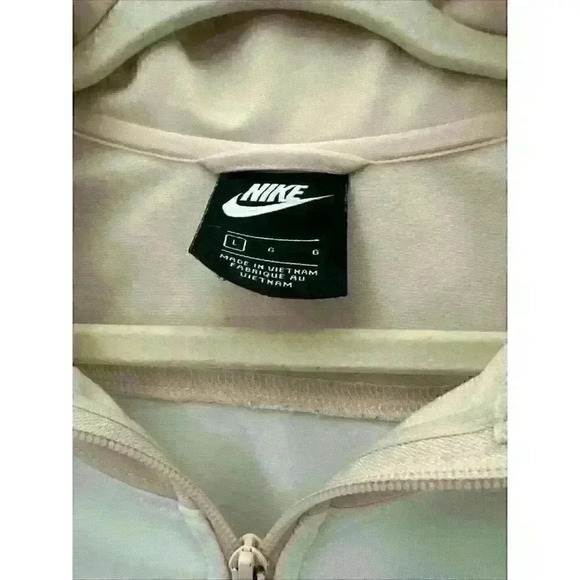 Nike Women’s pink and White cropped Chevron Track Jacket Size Large - Picture 2 of 7